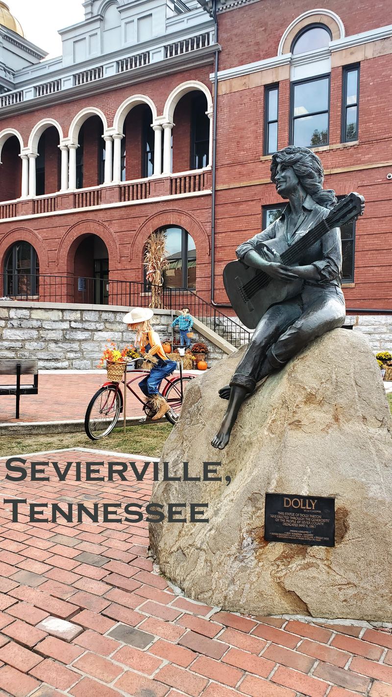 Dolly Parton statue at the Sevier County Courthouse in Sevierville, Tennessee