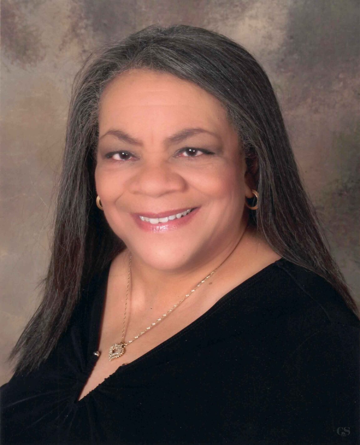 Linda Vivan Holland-Hunter